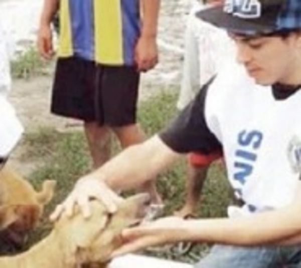 Postergan una vez más juicio de crimen de joven universitario - Paraguay.com