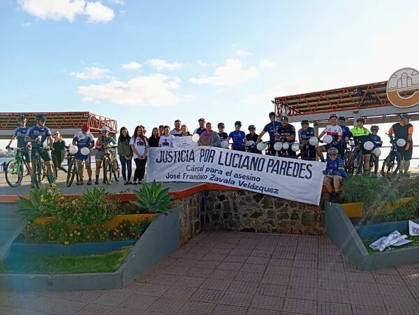 Ciclistas se suman al pedido de justicia por muerte del adolescente Luciano Paredes - Policiales - ABC Color