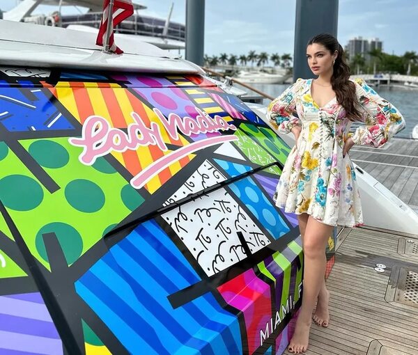 Nadia Ferreira muestra su yate personalizado por el artista Romero Britto - Gente - ABC Color