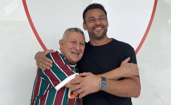 "Romerito" visitó al plantel de Fluminense, en la previa al juego copero ante Olimpia