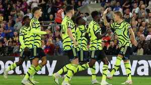 Arsenal insiste y resiste