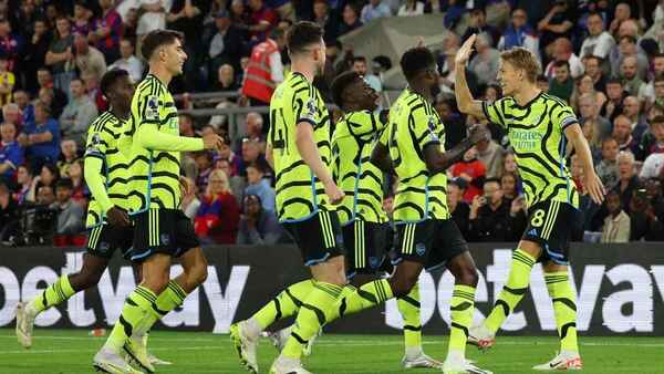 Arsenal insiste y resiste