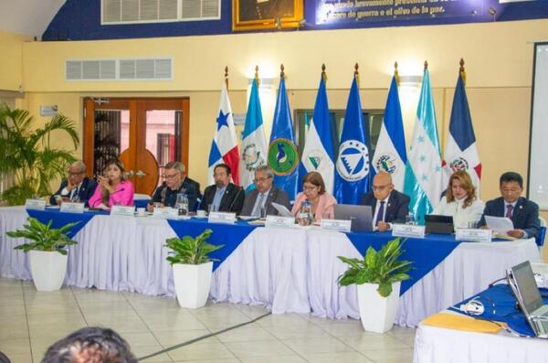 Diario HOY | Legisladores paraguayos repudian expulsión de Taiwán del Parlacen