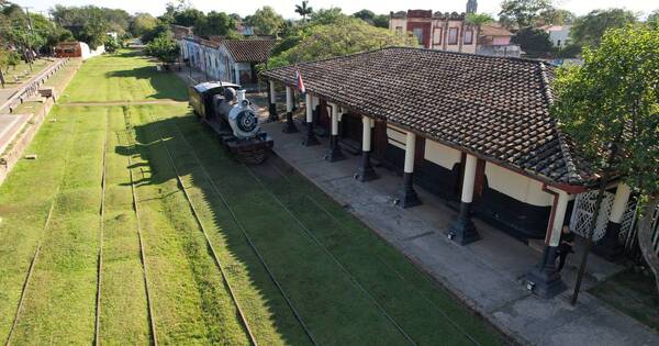 La Nación / Ypacaraí encenderá la locomotora 60 soñando con el regreso del tren - OJO Galería