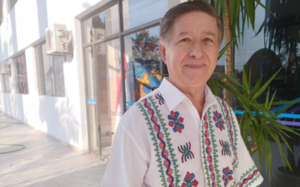 Gestores culturales conmemoran el Día del Folklore.