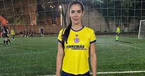 Mirna Pereira va con todo en el fútbol