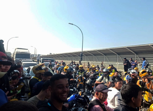 Mototaxistas brasileños cerraron el Puente de la Amistad por 40 minutos - La Clave