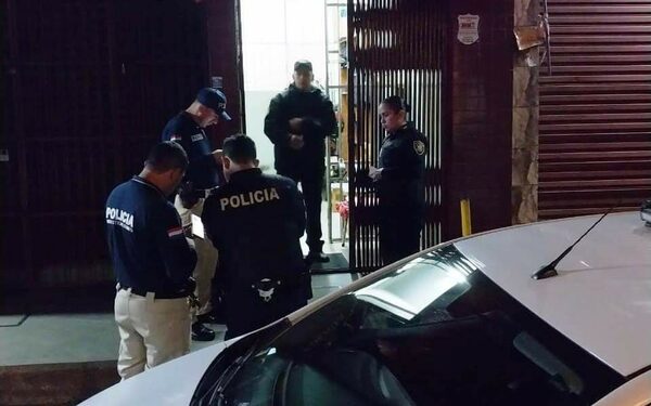 Asaltantes balearon a un guardia de seguridad