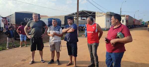 Camioneros indignados: Administrador de Puertos se niega a mejorar condiciones y piden su destitución