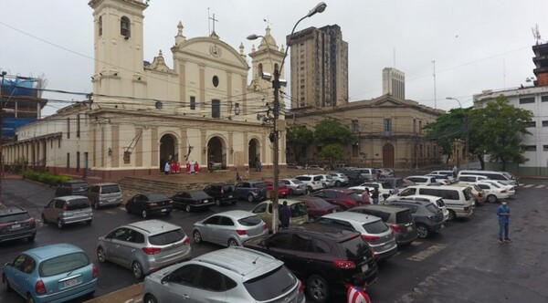 Diario HOY | En la Catedral de Asunción velan a Pastor Cuquejo