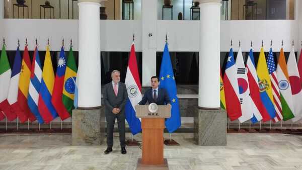 Cancillería pondrá a consideración de senadores un documento para "buscar consenso" sobre acuerdo con UE - La Tribuna