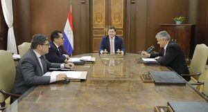 Diario HOY | Ministerio de Desarrollo y BNF analizan mejoras del sistema de pago de Tekoporã