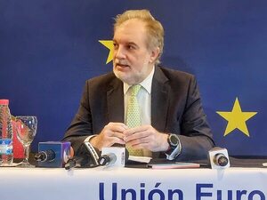 Embajador de UE: “Nunca encontramos un país que haya suspendido unilateralmente una cooperación” - Política - ABC Color