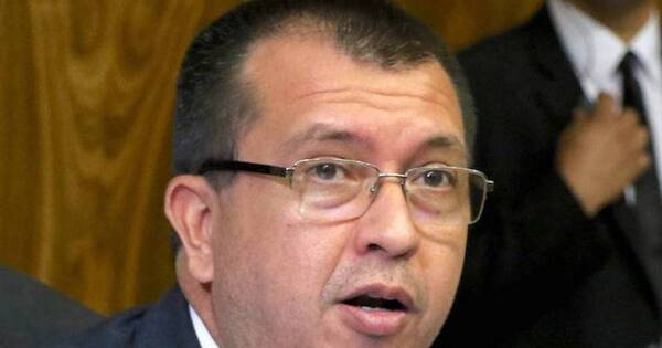 La Nación / Deudas de Abdo: “Hay muchas sorpresas que probablemente vamos a encontrar”, advierte senador