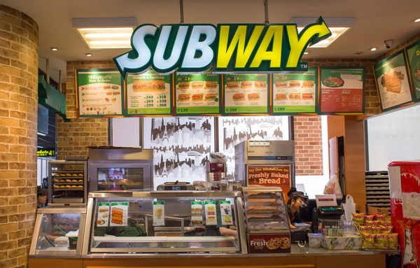 Roark Capital busca comprar la cadena Subway por alrededor de 9.600 millones de d贸lares - Revista PLUS
