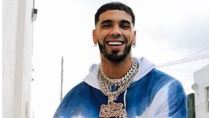”Yo sé que tu novio no te trata mejor que yo”, nueva indirecta de Anuel a Karol G