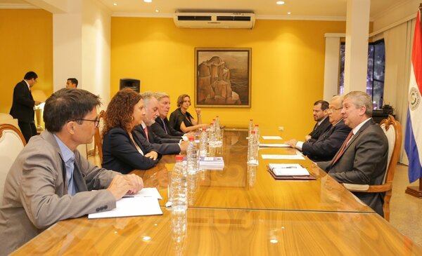 Misión Electoral de la Unión Europea destaca consolidación de la democracia paraguaya