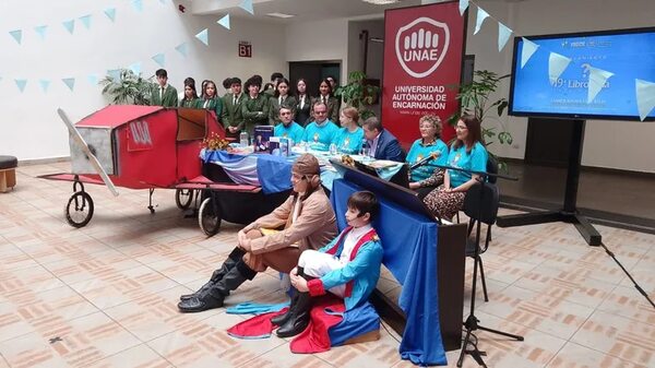 Libroferia Encarnación: edición dedicada a los 80 años de “El Principito” - Literatura - ABC Color