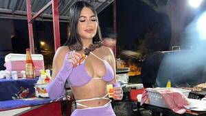 [VIDEO] Con ese cuerazo, Laurys Dyva cenando asadito
