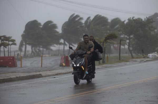 República Dominicana cierra varios aeropuertos ante la proximidad de la tormenta Franklin - MarketData