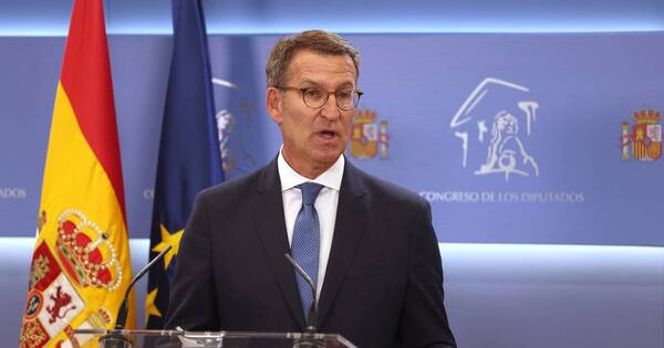 La Nación / El rey pidió al líder de la derecha intentar formar el gobierno