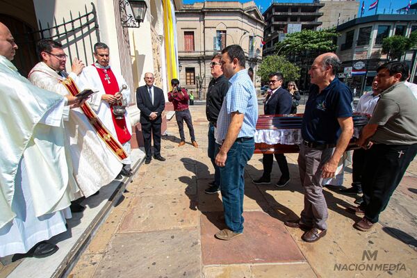 Diario HOY | Cuatro misas para despedir hoy a Pastor Cuquejo