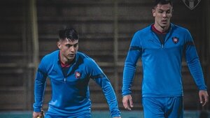 Arza lamenta la roja y son opciones Vargas y Rivas