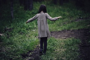 Niña murió asfixiada en Ñemby mientras jugaba con cortina