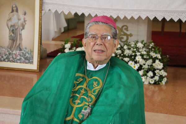 Sepelio de monseñor Cuquejo será esta tarde - ADN Digital