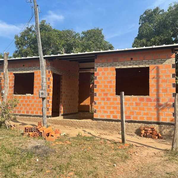 Presidente Hayes: avanza la construcción de viviendas para familias indígenas