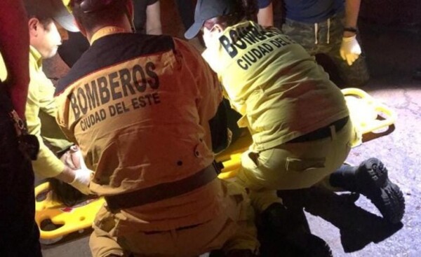Un hombre y una mujer heridos en accidente de motocicleta
