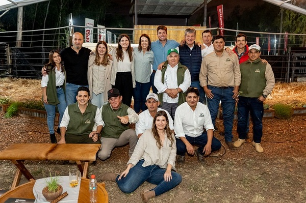 Con casa llena, Altohondo y Ferusa lograron un “excelente remate” en colocación y precios