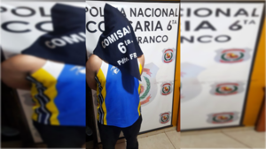 Doña he'i que reclamó supuesta infidelidad y recibió de respuesta ¡tongazos!