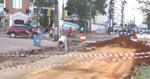 La Nación / Clausuran un tramo de la avenida Mariscal López por obras, en las inmediaciones de Clínicas