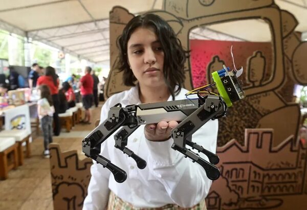 Tecnología, ciencia, arte y creatividad se vivieron en el Maker Faire Asunción 2023 - Sociales - ABC Color