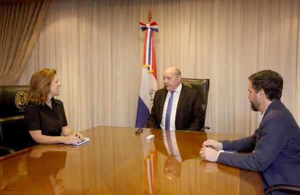 Presidente de la CSJ mantuvo audiencia con representantes del Banco Mundial