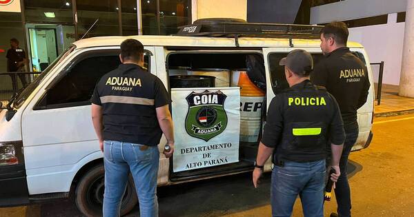 La Nación / Alto Paraná: incautan 2.000 litros de combustible de contrabando