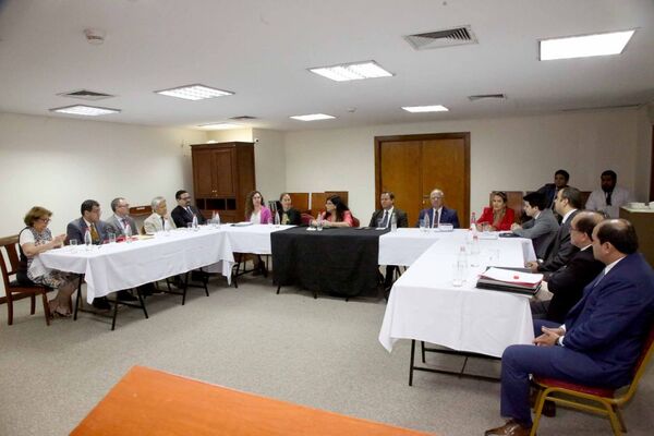 Ministros de la CSJ se reunieron con miembros de las Salas del Tribunal de Cuentas