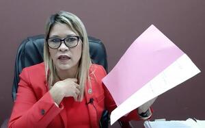 Imputan a cuatro policías por extorsionar a una pareja