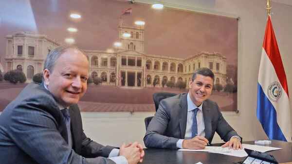 Peña promulga ley que crea el Ministerio de Economía