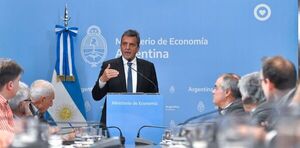 Sergio Massa dice que a EEUU le preocupa la dolarizaci贸n que propone Javier Milei en Argentina - Revista PLUS