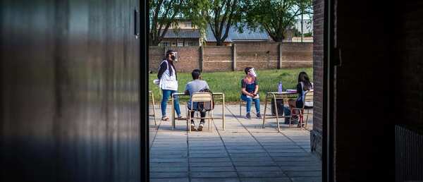 Diario HOY | Robo de recursos para alimento escolar fue clave: 457 mil niños y jóvenes dejaron escuelas