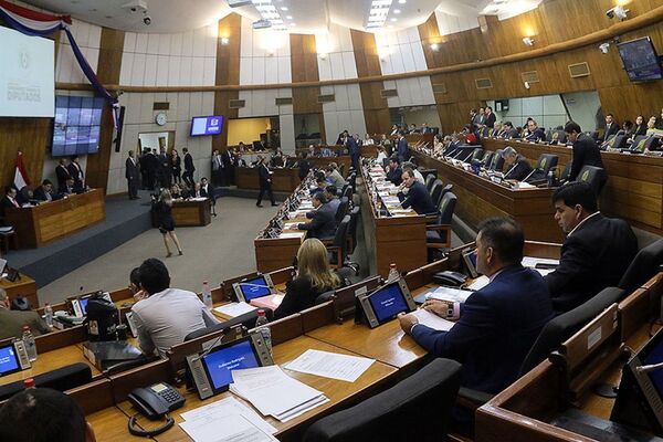 Postergan tratamiento de ampliación presupuestaria para la Fiscalía General