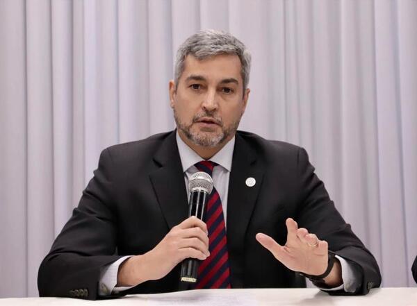 Expectativas en torno a la Declaración Jurada de Bienes de Abdo Benítez: Un paso crucial para la rendición de cuentas - La Tribuna