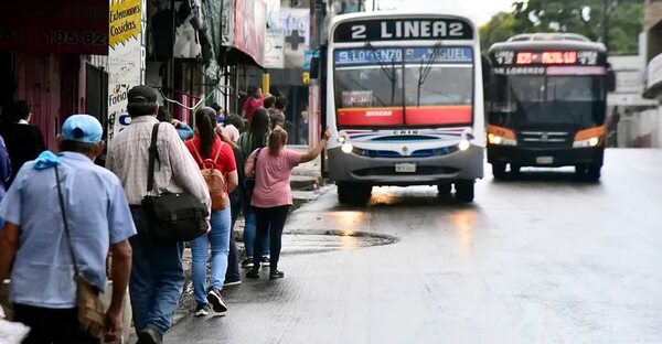 Gobierno adelanta que no habrá reducción del precio del pasaje - Nacionales - ABC Color