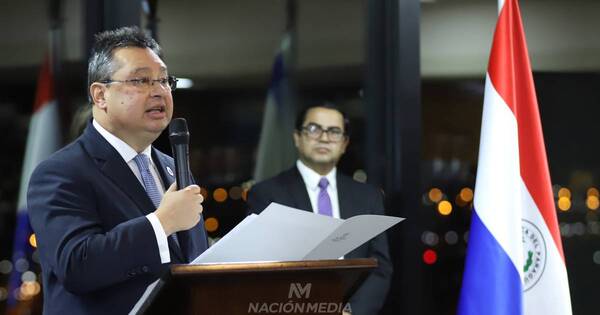 La Nación / Dictaminan a favor de eliminar el certificado tributario como requisito para acceder al pasaporte