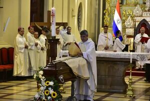 Sentida despedida a monseñor Pastor Cuquejo: “necesitamos personas como él”, resalta cardenal - Nacionales - ABC Color