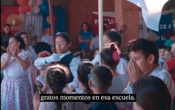 Versus / Miguel Almirón recuerda su infancia y saluda a la escuela donde todo inició