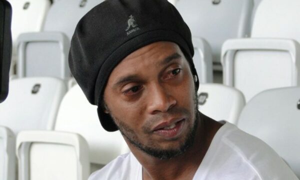 Ronaldinho, investigado por supuesta estafa