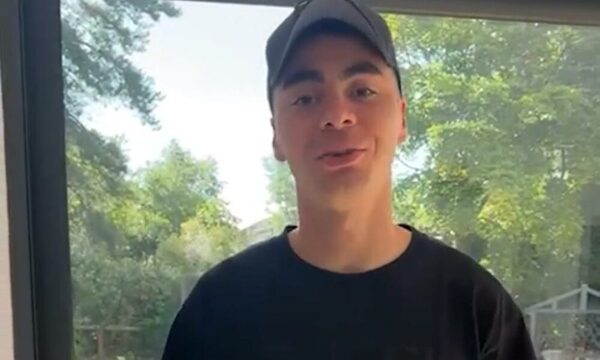 (VIDEO) Almirón mandó saludos a su escuela